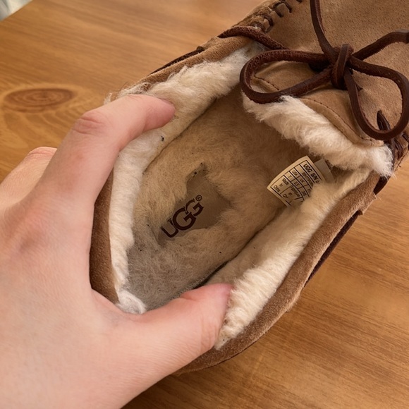 Ugg Dakota Moccasin Wool-Lined Suede Slippers Women’s Size 7 - Picture 3 of 10